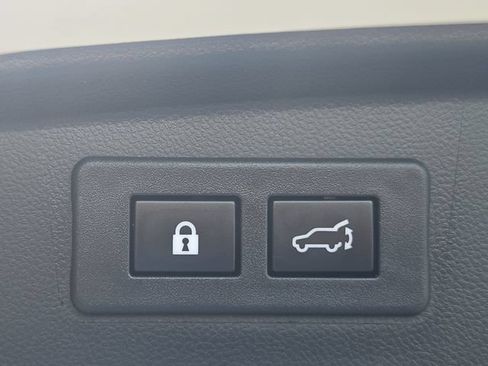 Used 2023 Subaru Outback Limited XT AWD/4WD image 14