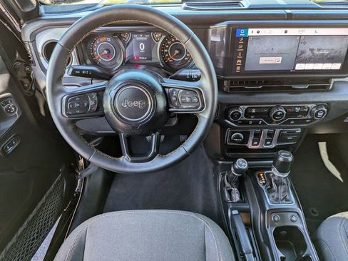 Used 2024 Jeep Wrangler Sport AWD/4WD image 12