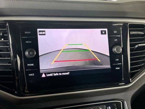 Used 2023 Volkswagen Atlas Cross Sport SEL R-Line image 14