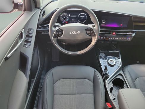 New 2026 Kia Niro Wind FWD image 8