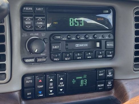 Used 2000 Buick Park Avenue FWD image 19