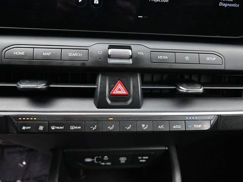 Used 2025 Kia K4 LXS image 27