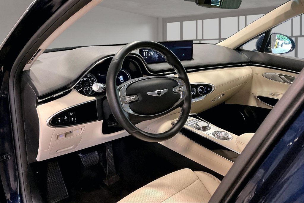 Used 2022 Genesis GV70 2.5T AWD/4WD image 18