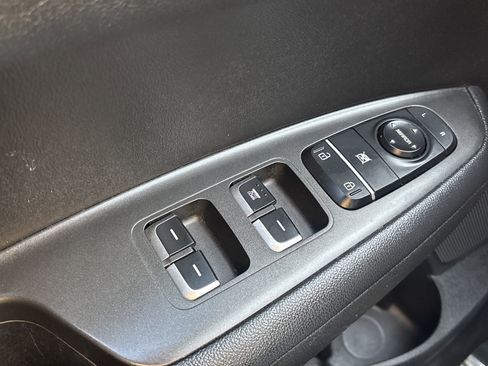 Used 2017 Kia Optima LX image 27