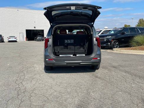 New 2026 Kia Carnival SX Prestige image 7