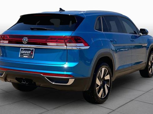 Used 2024 Volkswagen Atlas Cross Sport SE FWD image 13