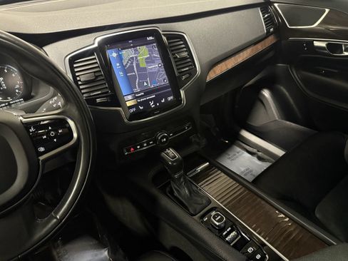 Used 2016 Volvo XC90 T6 Momentum w/ Momentum Plus Package AWD/4WD image 42