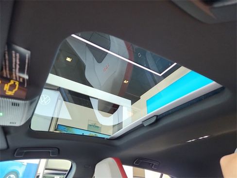 New 2025 Volkswagen GTI SE image 16