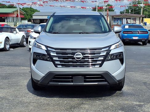 Used 2025 Nissan Rogue SV FWD image 23