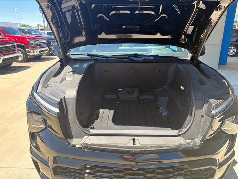 New 2025 Chevrolet Silverado EV RST AWD/4WD image 13