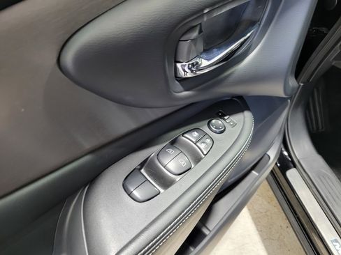 Used 2023 Nissan Murano SV w/ SV Midnight Edition Package image 25