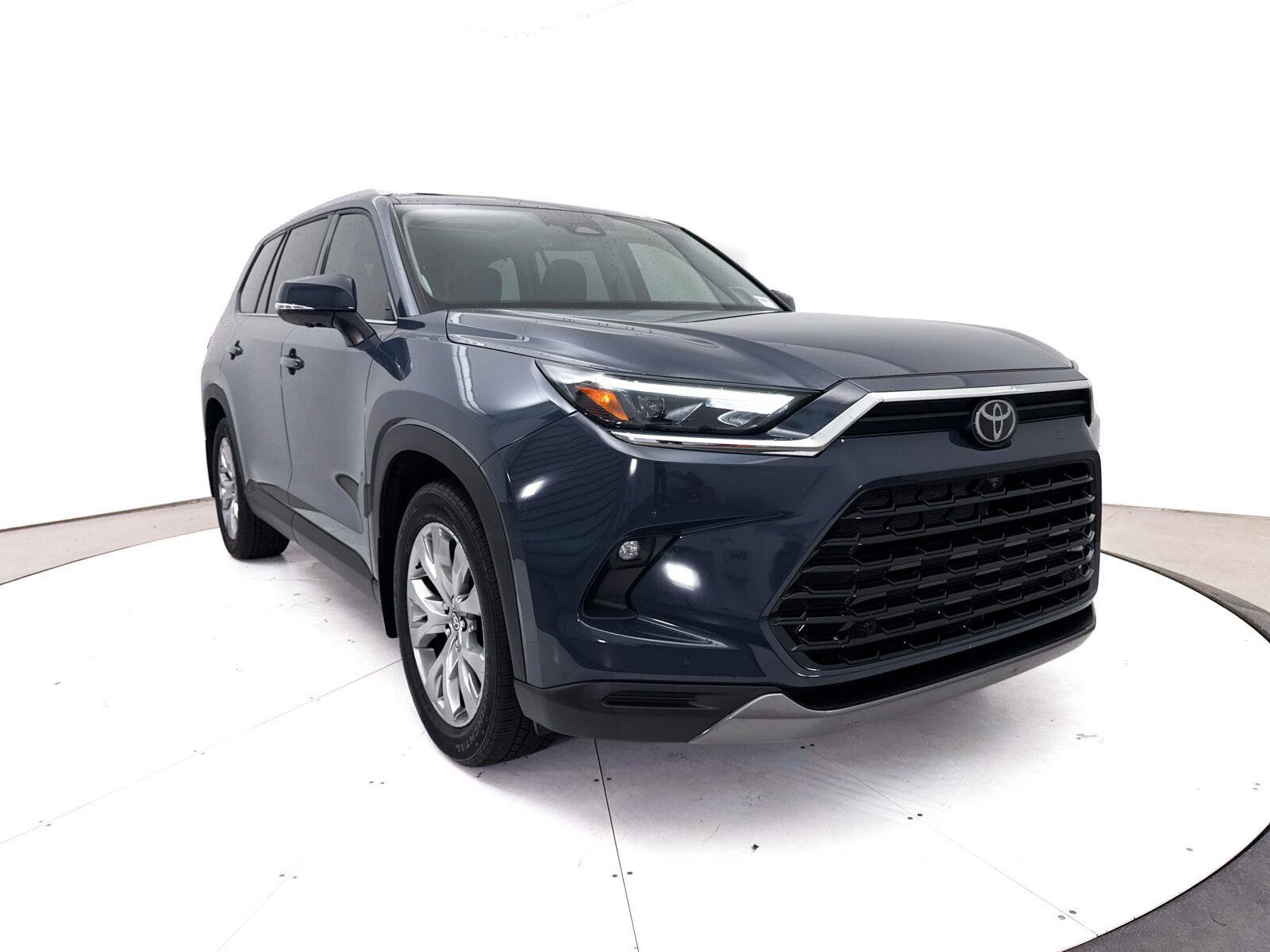 Used 2025 Toyota Grand Highlander FWD image 12