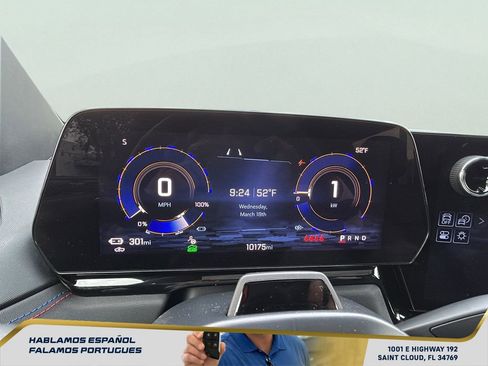 Used 2024 Chevrolet Silverado EV RST image 19