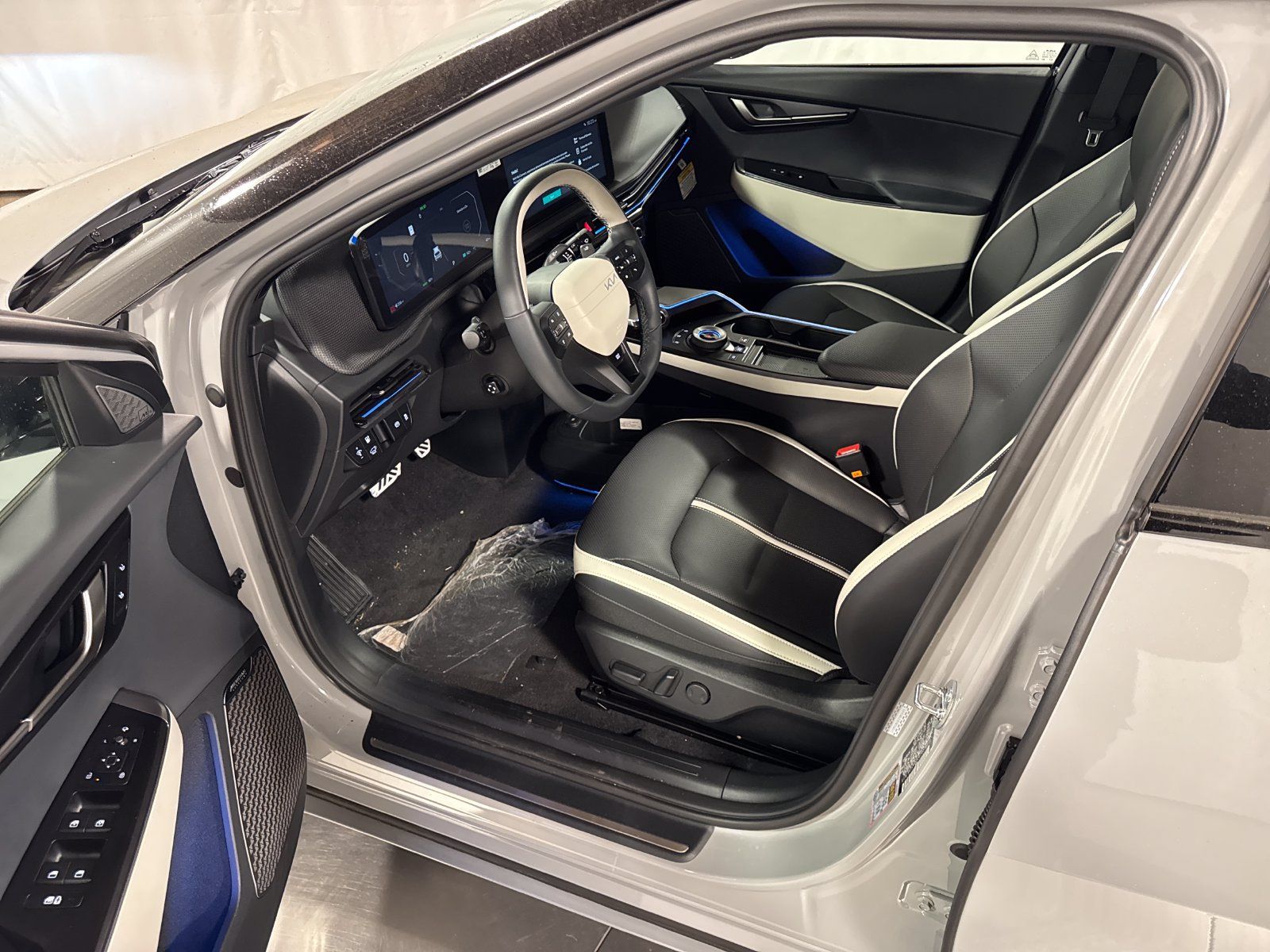 New 2026 Kia EV6 GT-Line AWD/4WD image 3