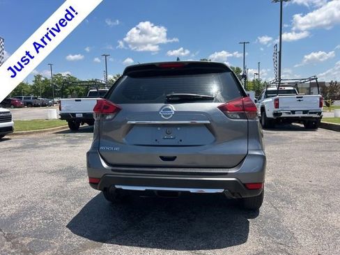 Used 2018 Nissan Rogue S FWD image 4