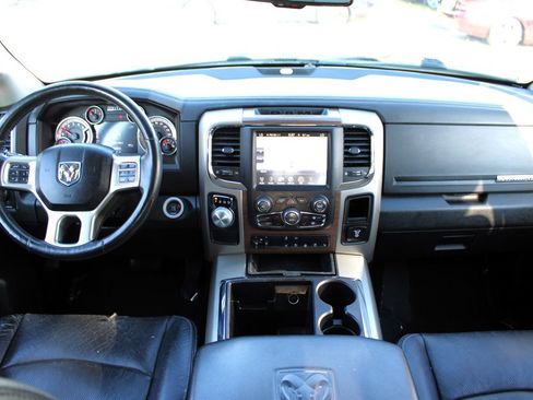 Used 2014 RAM 1500 Laramie w/ Convenience Group image 12