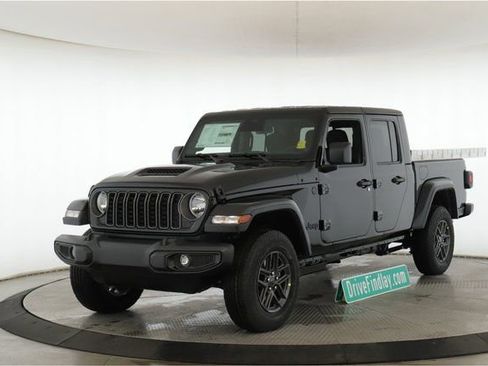 New 2026 Jeep Gladiator Sport AWD/4WD image 10