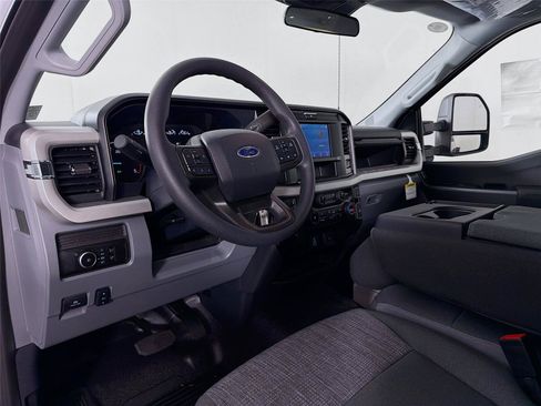 New 2026 Ford F550 4x4 Regular Cab Super Duty w/ XLT Value Package image 9