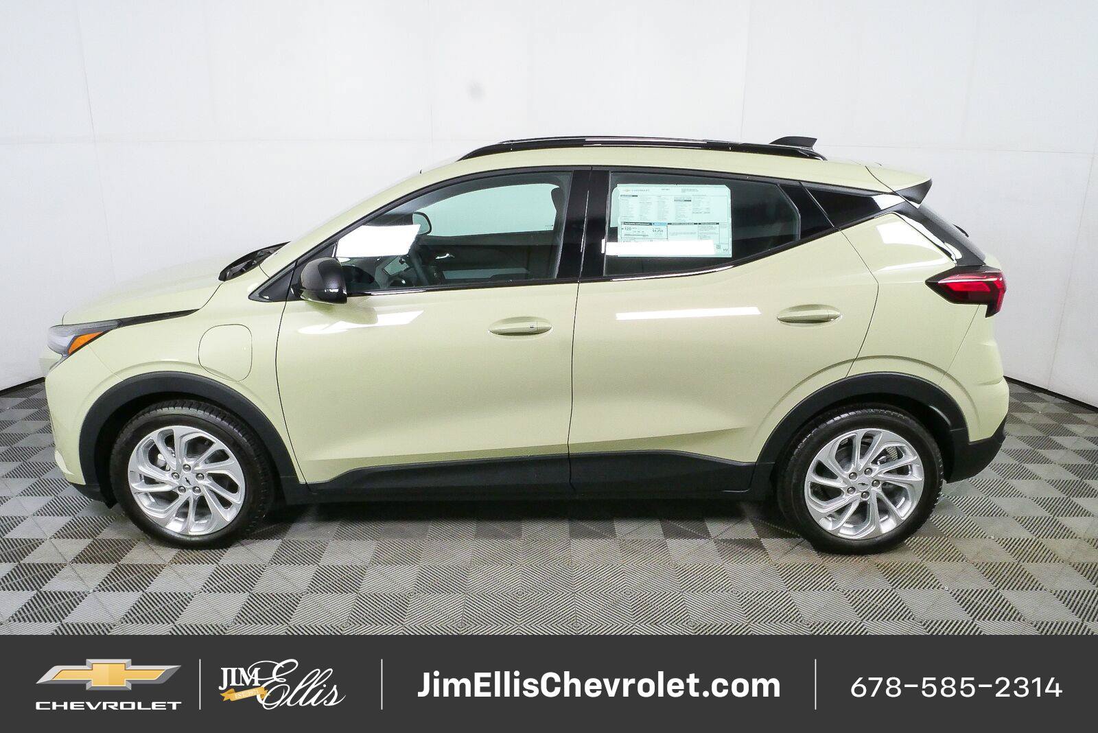 New 2027 Chevrolet Bolt LT w/ Dual Panel Sunroof Package FWD image 24