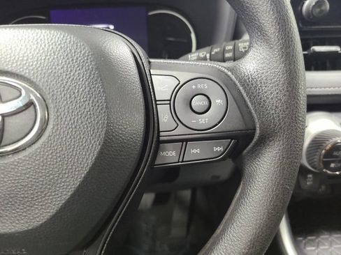 Used 2024 Toyota RAV4 XLE AWD/4WD image 27
