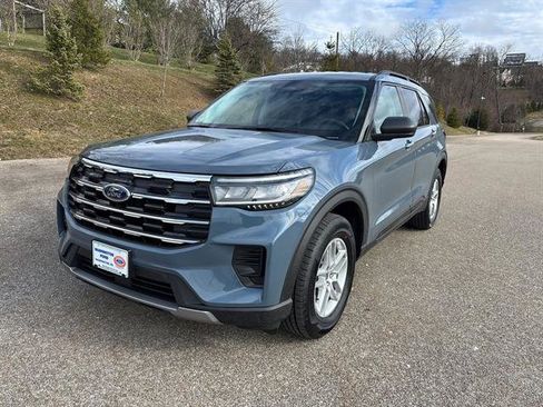 New 2026 Ford Explorer Active image 8