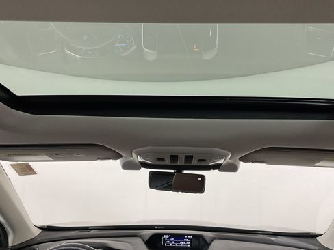 Used 2022 Subaru Ascent Touring AWD/4WD image 16