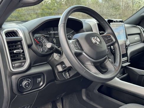 Used 2024 RAM 2500 Big Horn w/ Level 2 Equipment Group image 3