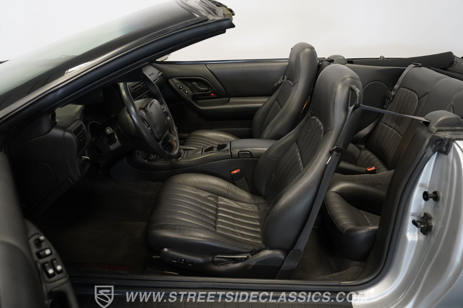 Used 2002 Chevrolet Camaro Z28 w/ SS Performance/Appearance Pkg RWD image 3