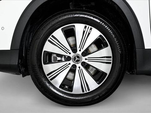 Certified 2025 Mercedes-Benz EQB 300 4MATIC image 9