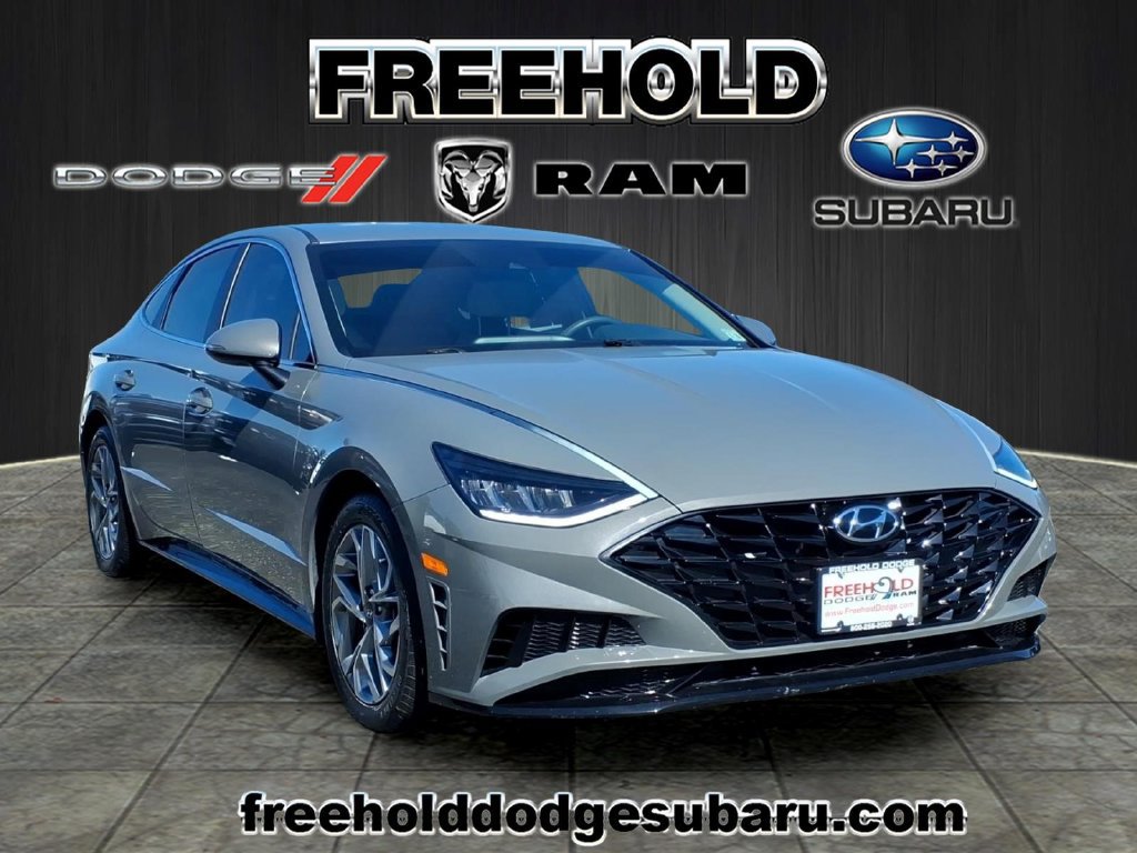 Used 2023 Hyundai Sonata SEL w/ Preferred Accessory Package FWD image 1