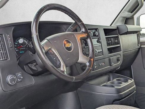 Used 2018 Chevrolet Express 2500 w/ Driver Convenience Package image 10