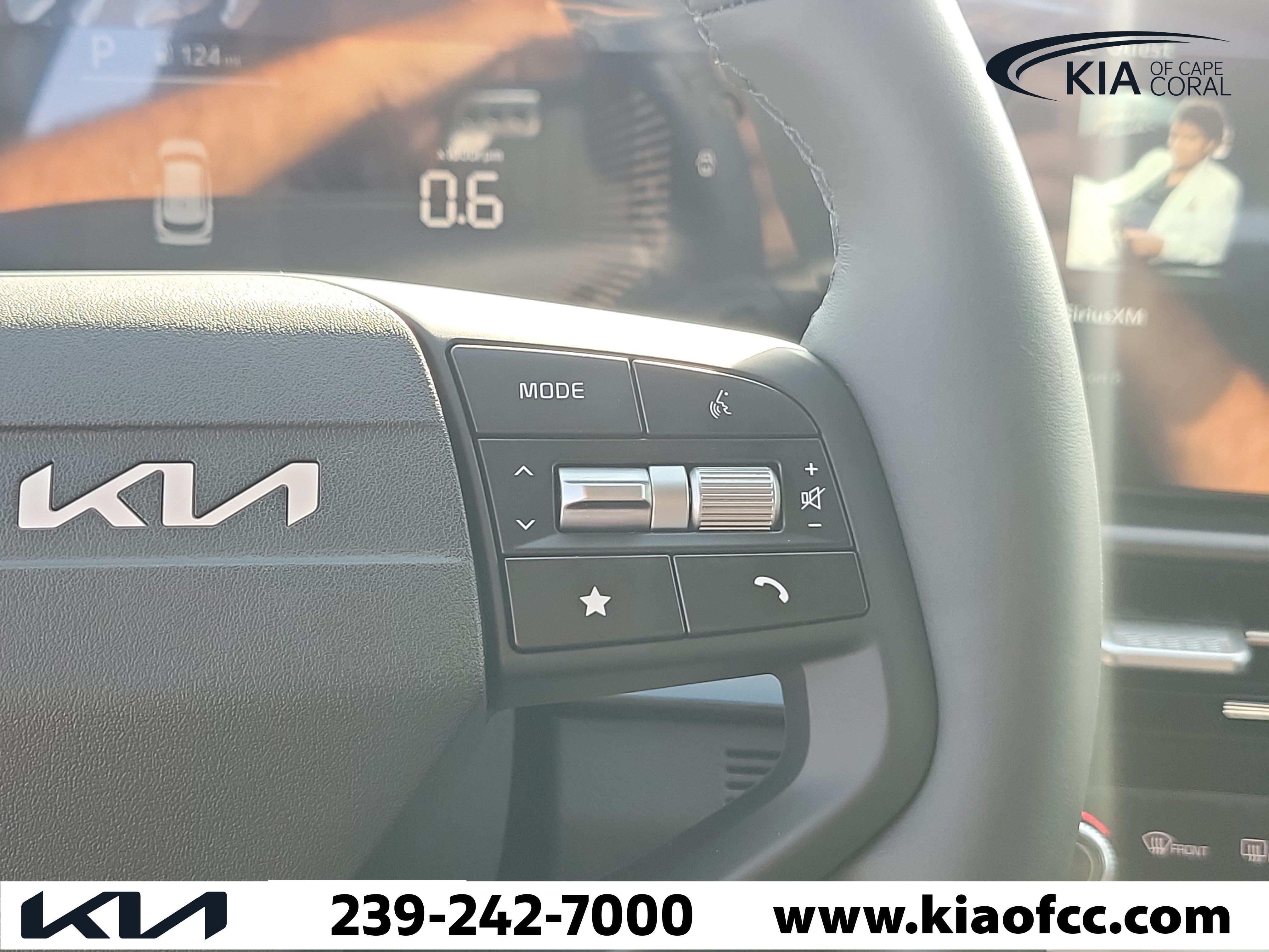 New 2026 Kia Sportage EX w/ EX Panorama Roof Package FWD image 25