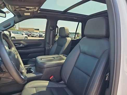 Used 2023 Chevrolet Tahoe LT w/ LT Signature Package AWD/4WD image 12