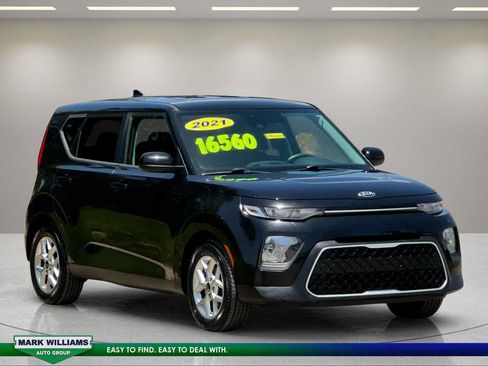 Used 2021 Kia Soul S FWD image 10