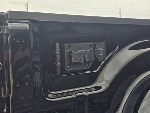 Used 2026 RAM 3500 Longhorn w/ Towing Technology Group AWD/4WD image 13