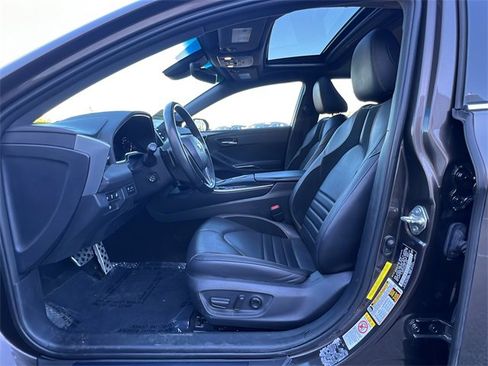 Used 2019 Toyota Avalon Touring image 27