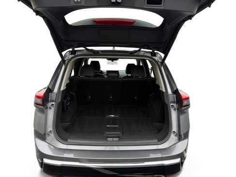 Used 2024 Nissan Rogue Platinum image 26