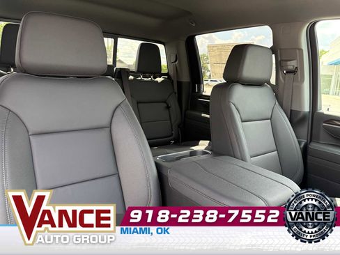 Used 2025 Chevrolet Silverado 2500 LT w/ Leather Package image 23