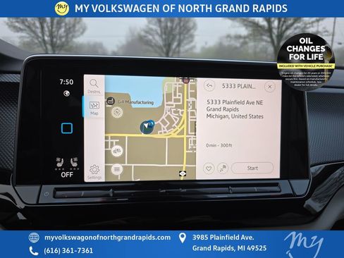 Used 2025 Volkswagen Atlas Cross Sport SEL Premium R-Line AWD/4WD image 21