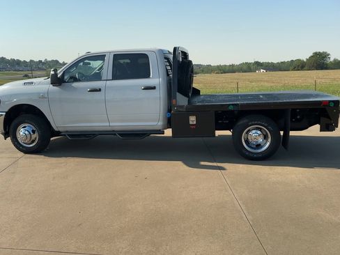 New 2024 RAM 3500 Tradesman w/ Chrome Appearance Group image 5