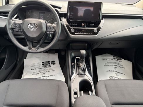 Used 2024 Toyota Corolla LE image 10