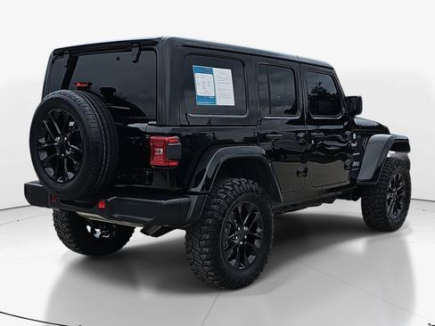 Used 2024 Jeep Wrangler Unlimited Sahara w/ Technology Group image 5
