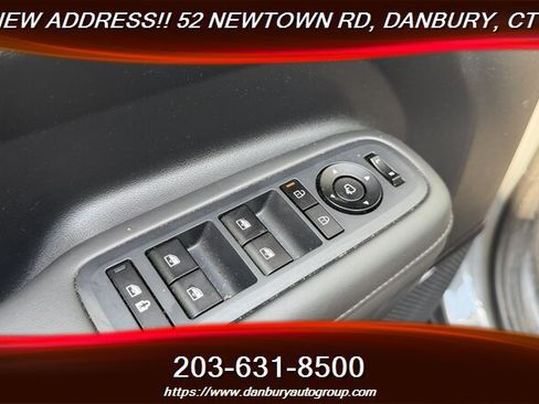 Used 2025 Hyundai Santa Fe Calligraphy AWD/4WD image 12