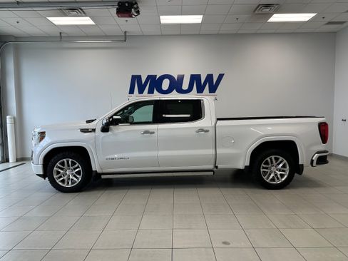 Used 2019 GMC Sierra 1500 Denali w/ Denali Ultimate Package AWD/4WD image 1