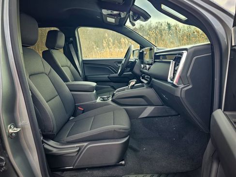 New 2026 GMC Canyon Elevation w/ Convenience Package image 34