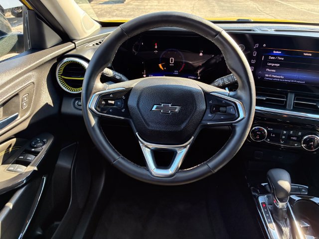 Used 2025 Chevrolet Trax ACTIV w/ Driver Confidence Package FWD image 16