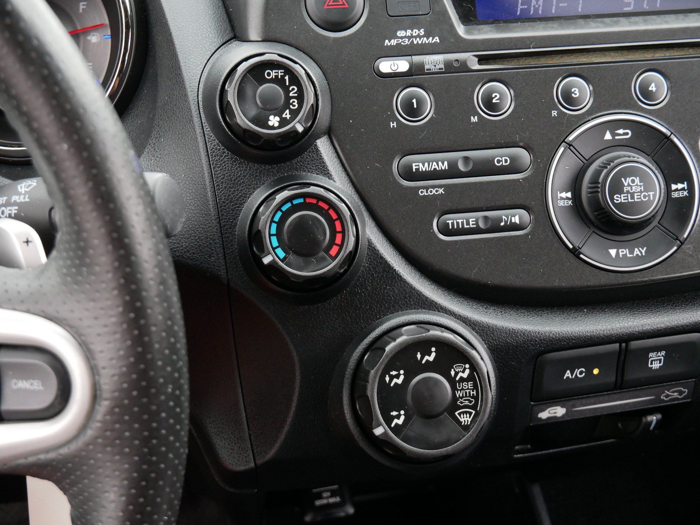 Used 2013 Honda Fit Sport image 23