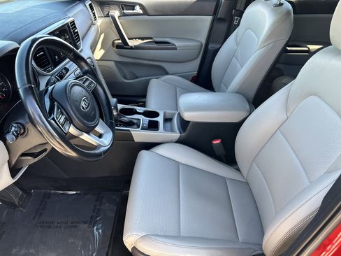 Used 2021 Kia Sportage S image 18