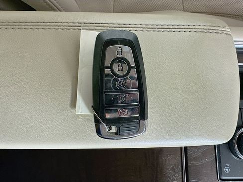 Used 2020 Lincoln Navigator Reserve w/ Equipment Group 208A Reserve image 43