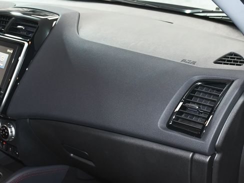 Used 2025 Mitsubishi Outlander Sport LE AWD/4WD image 42